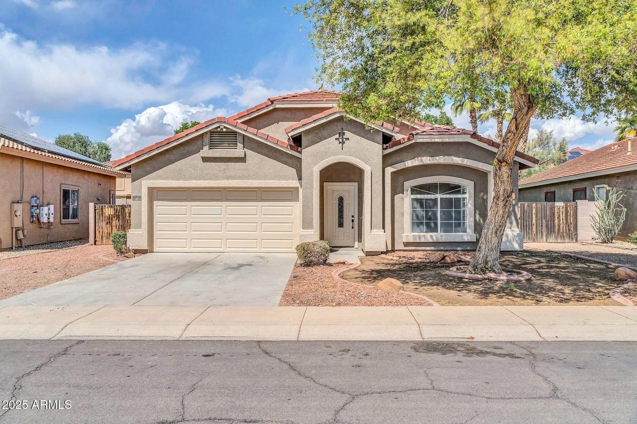 15856 W Calavar Rd., Surprise, AZ 85379