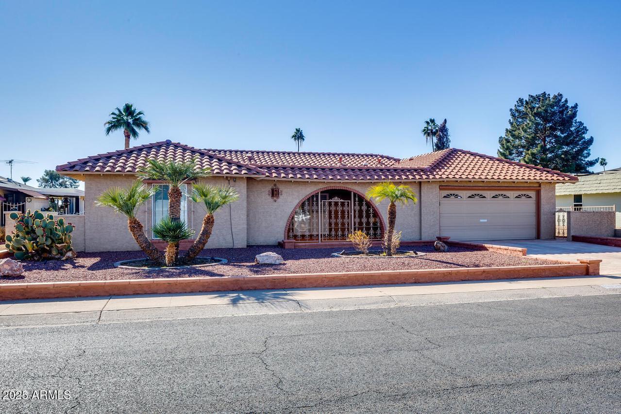 10365 W White Mountain Rd., Sun City, AZ 85351