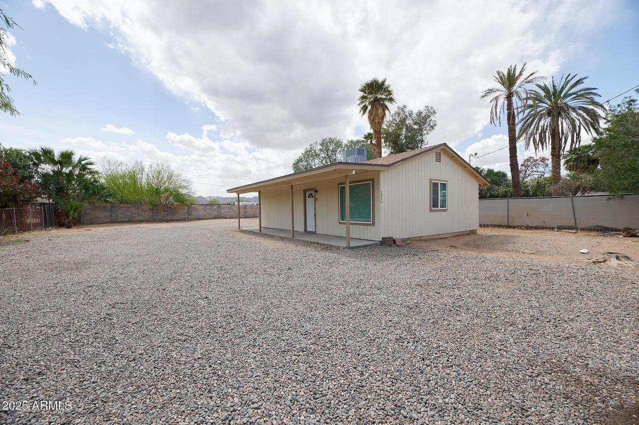 751 E Southern Ave., Phoenix, AZ 85040
