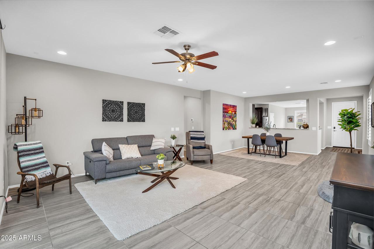 7070 W Andrea Dr., Peoria, AZ 85383