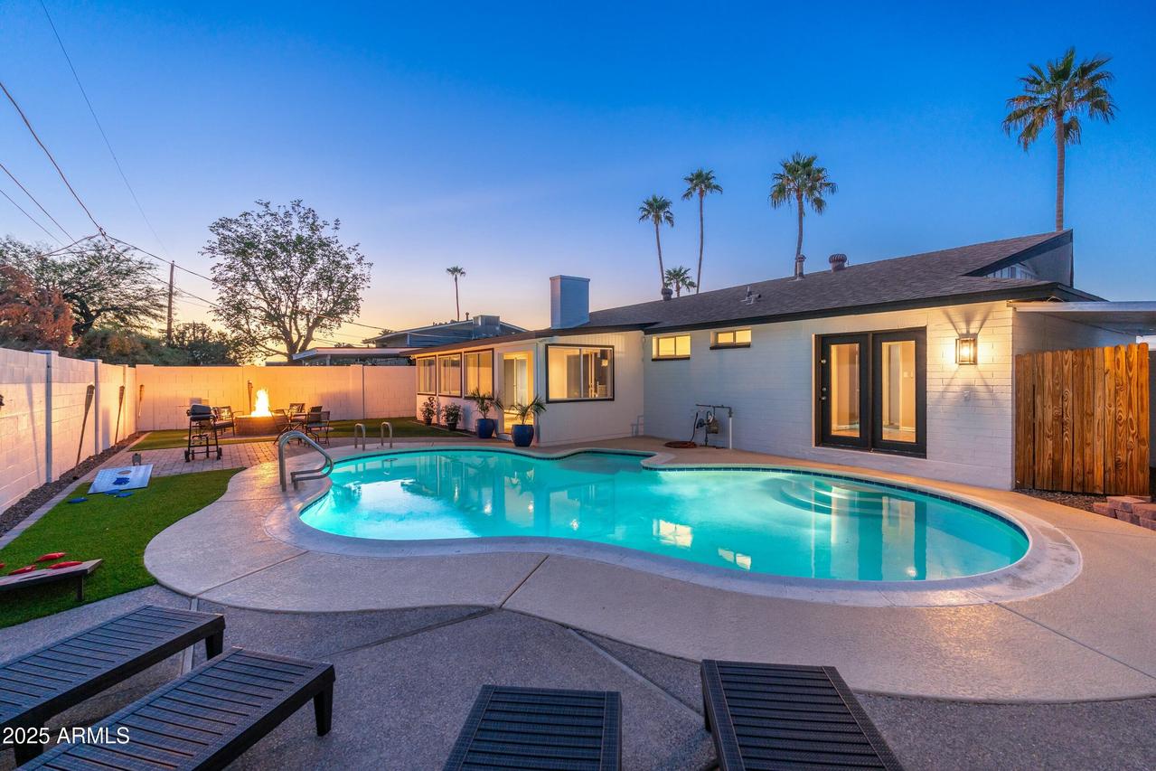 8431 E Rose Ln., Scottsdale, AZ 85250