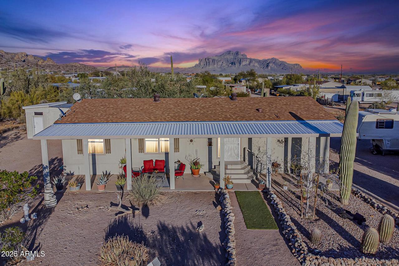4857 N Grand Dr., Apache Junction, AZ 85220