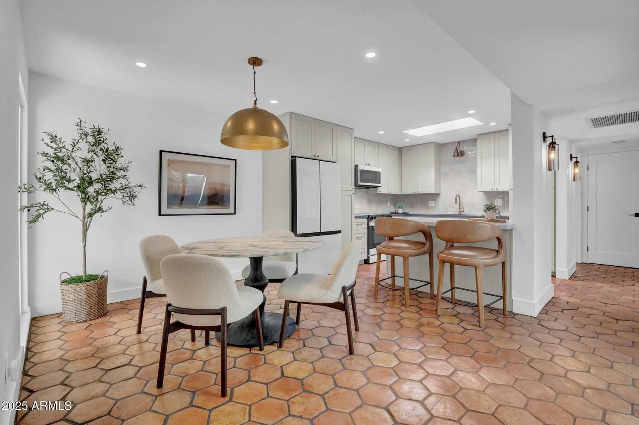 2814 N 62nd St., Scottsdale, AZ 85257