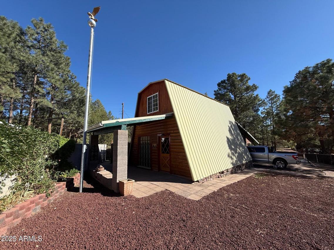 3331 Rim Lakes Dr., Overgaard, AZ 85933
