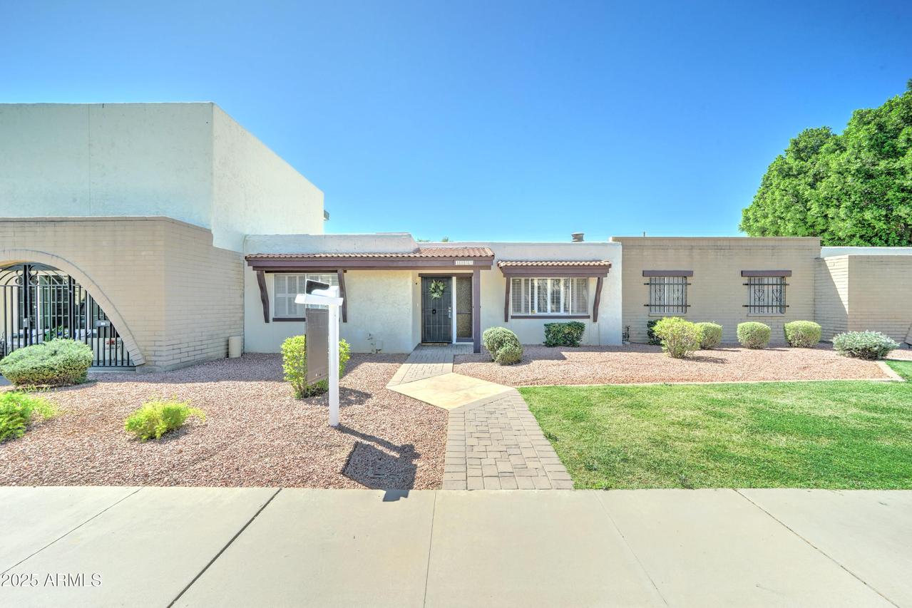 1807 W Claremont St., Phoenix, AZ 85015