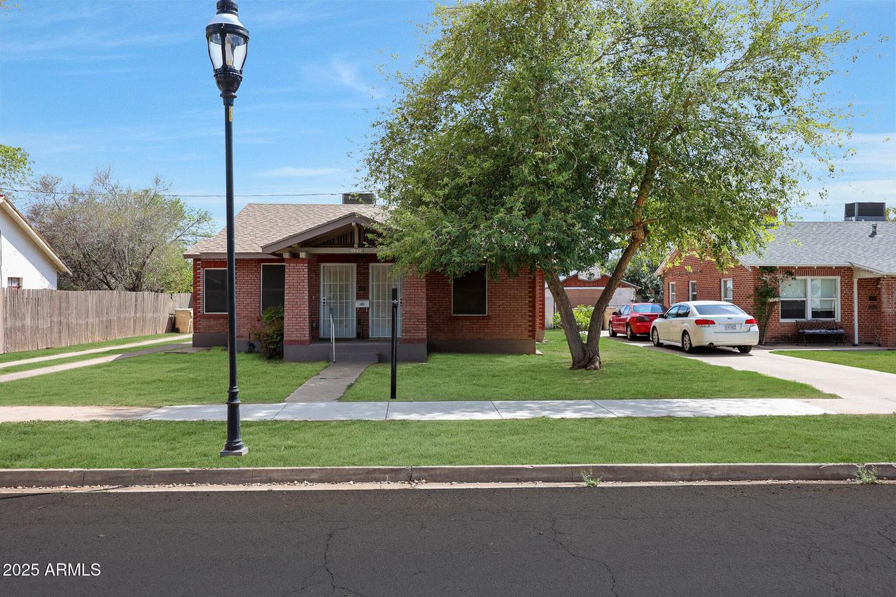 5947 W Northview Ave., Glendale, AZ 85301