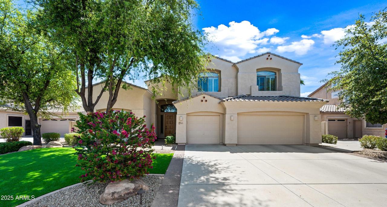 2069 S Sailors Ct., Gilbert, AZ 85295