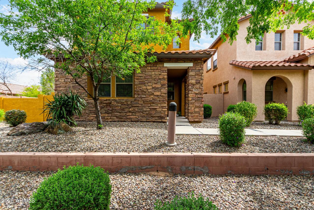 5436 W Chisum Tr., Phoenix, AZ 85083