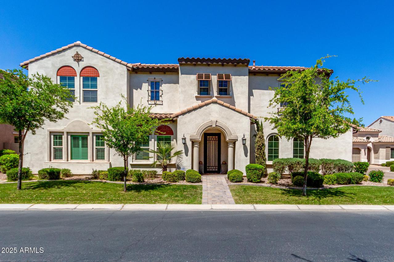 1930 W Yellowstone Way, Chandler, AZ 85248