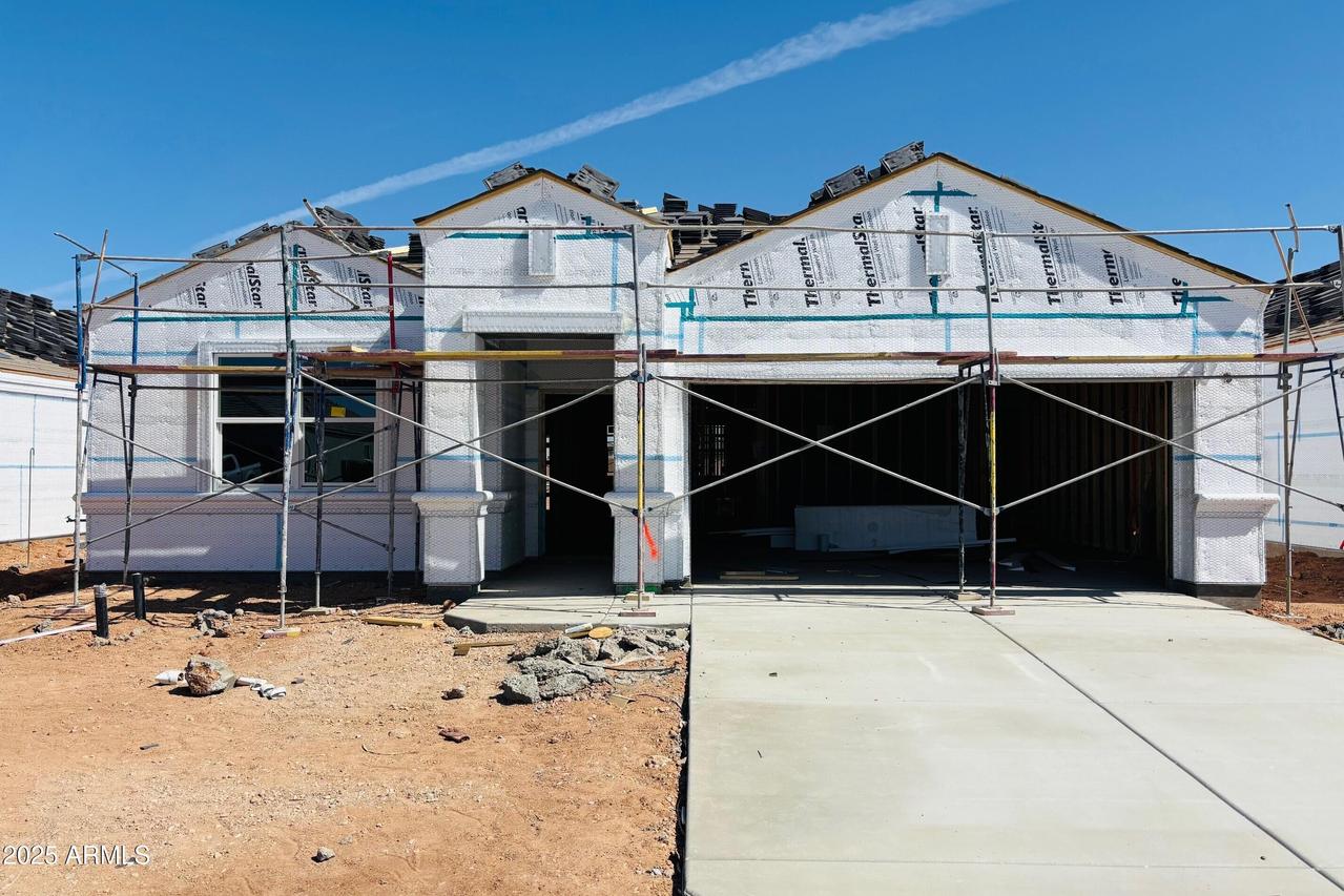 5086 E Midnight Star Dr., San Tan Valley, AZ 85143