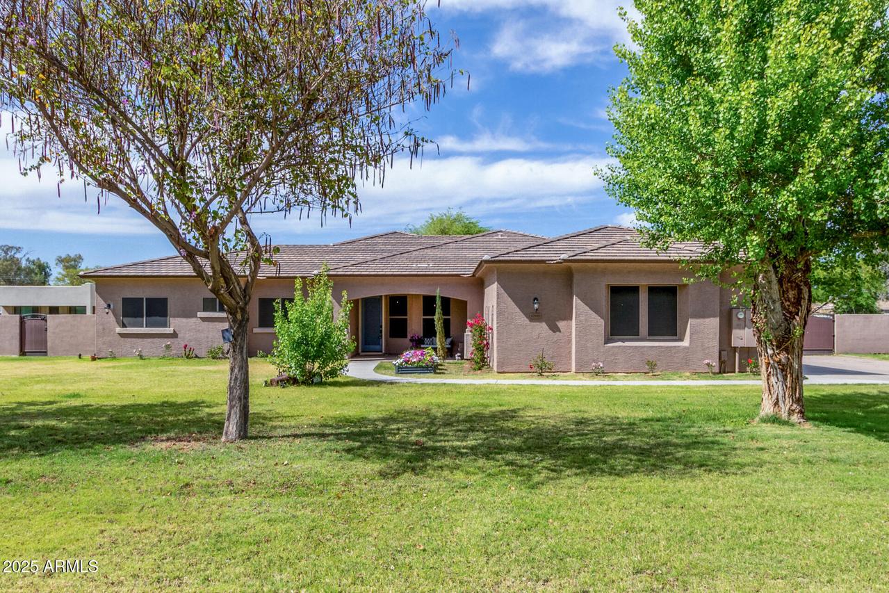 17818 W Stella Ln., Waddell, AZ 85355