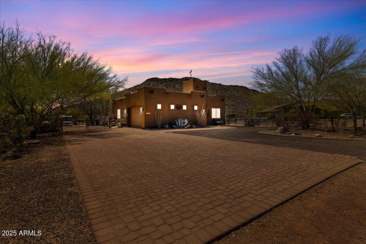14915 W Oberlin Way, Surprise, AZ 85387