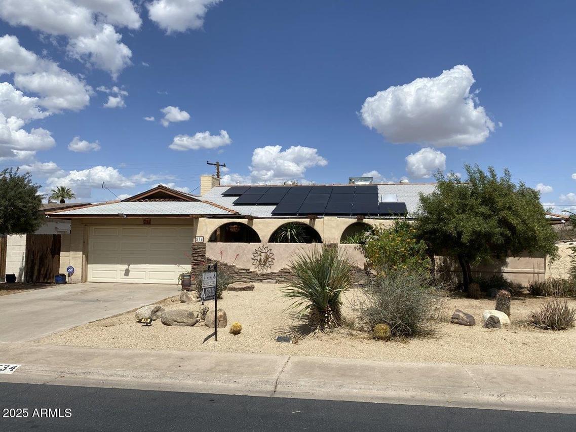 534 E Pebble Beach Dr., Tempe, AZ 85282