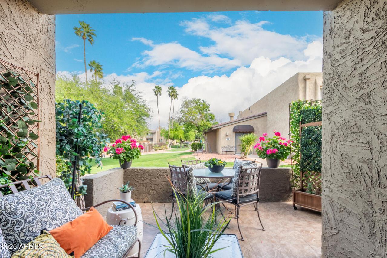 3825 E Camelback Rd. #142, Phoenix, AZ 85018