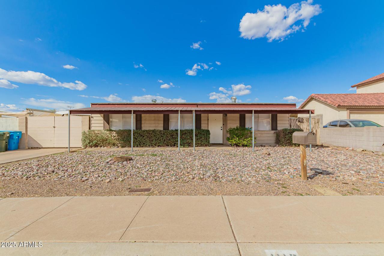 4118 E Ridge Rd., Phoenix, AZ 85042