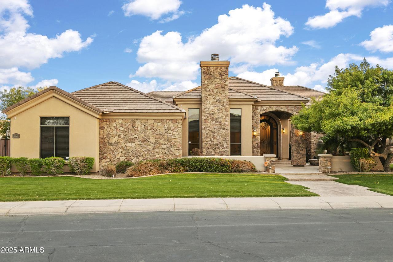 4401 E Taurus Pl., Chandler, AZ 85249