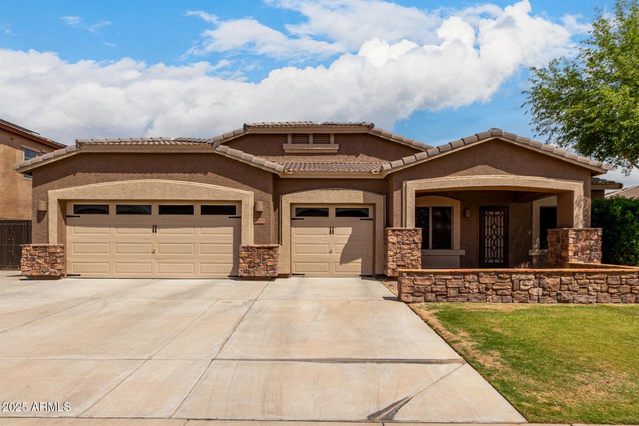 2948 N Prescidio Ave., Casa Grande, AZ 85122