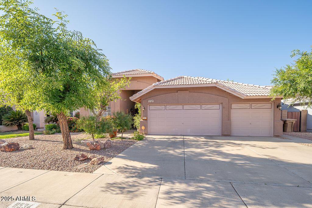 8534 W Joan De Arc Ave., Peoria, AZ 85381
