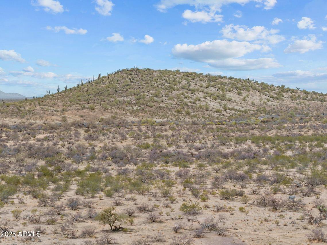 XXX W Saguaro Hill B-2 Rd. #B-2, Congress, AZ 85332