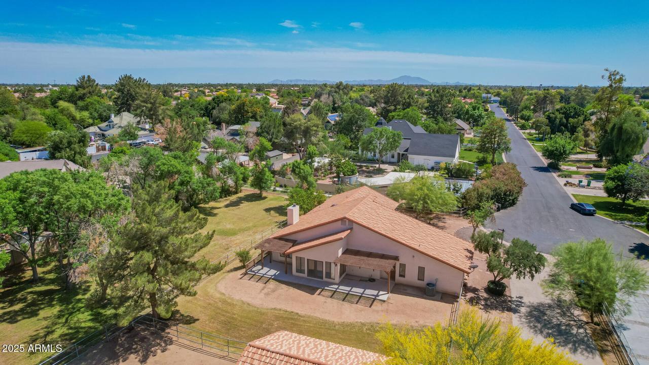 1637 S Los Alamos Cir., Mesa, AZ 85204