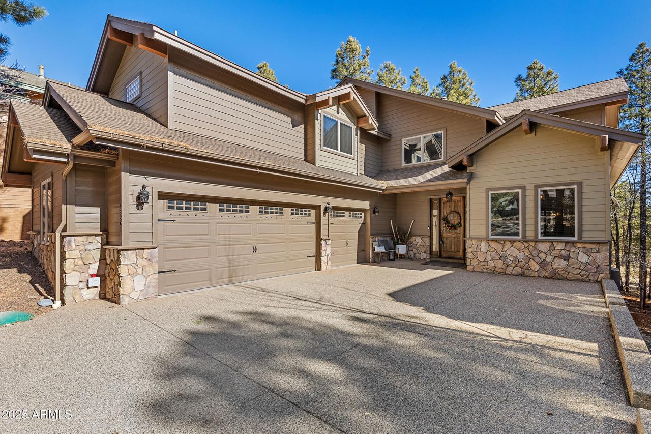 4220 S Lariat Loop, Flagstaff, AZ 86005