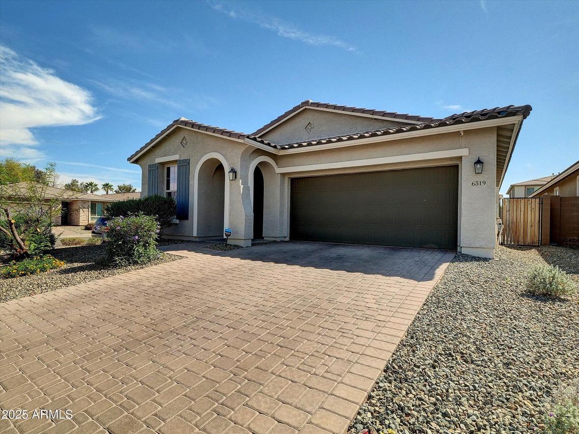 6319 N 68th Dr., Glendale, AZ 85303