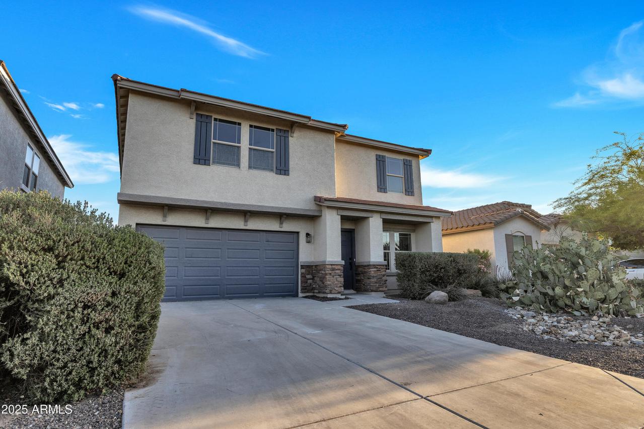 920 E Leslie Ave., San Tan Valley, AZ 85140