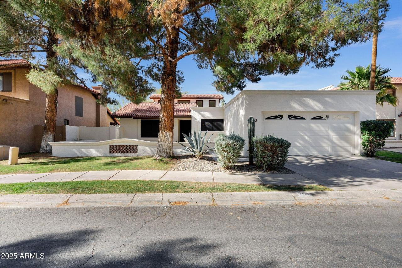 250 E Barbarita Ave., Gilbert, AZ 85234
