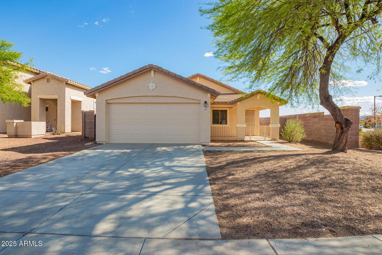 25761 W St Charles Ct., Buckeye, AZ 85326
