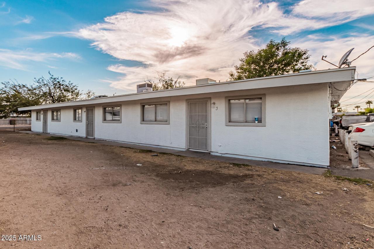 2206 W Heatherbrae Dr., Phoenix, AZ 85015