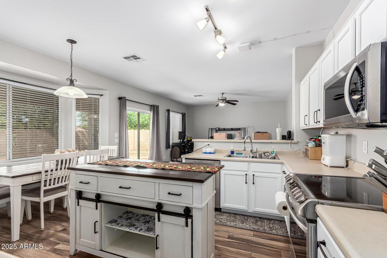 15808 N 164th Ln., Surprise, AZ 85388