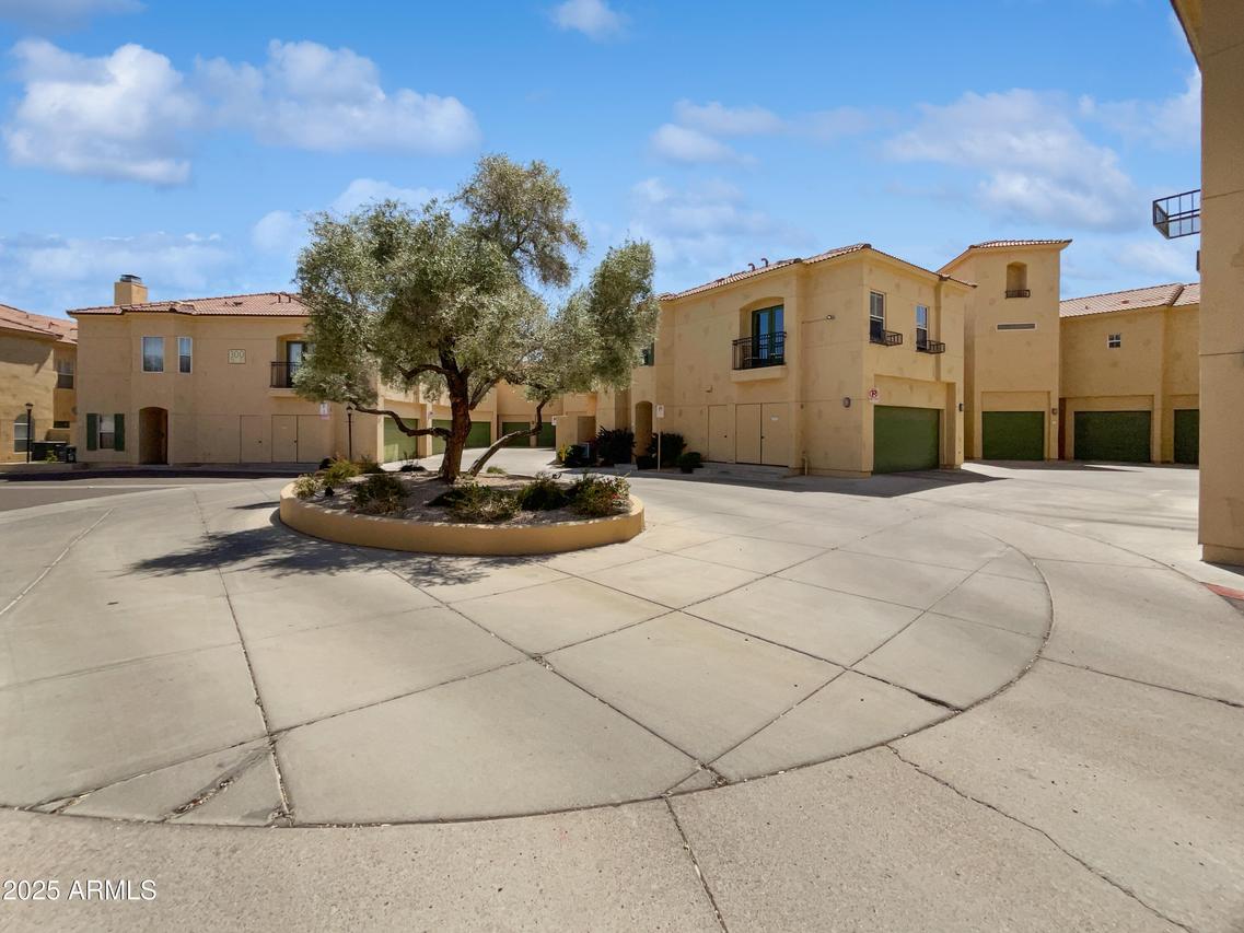 5015 E Cheyenne Dr. #14, Phoenix, AZ 85044