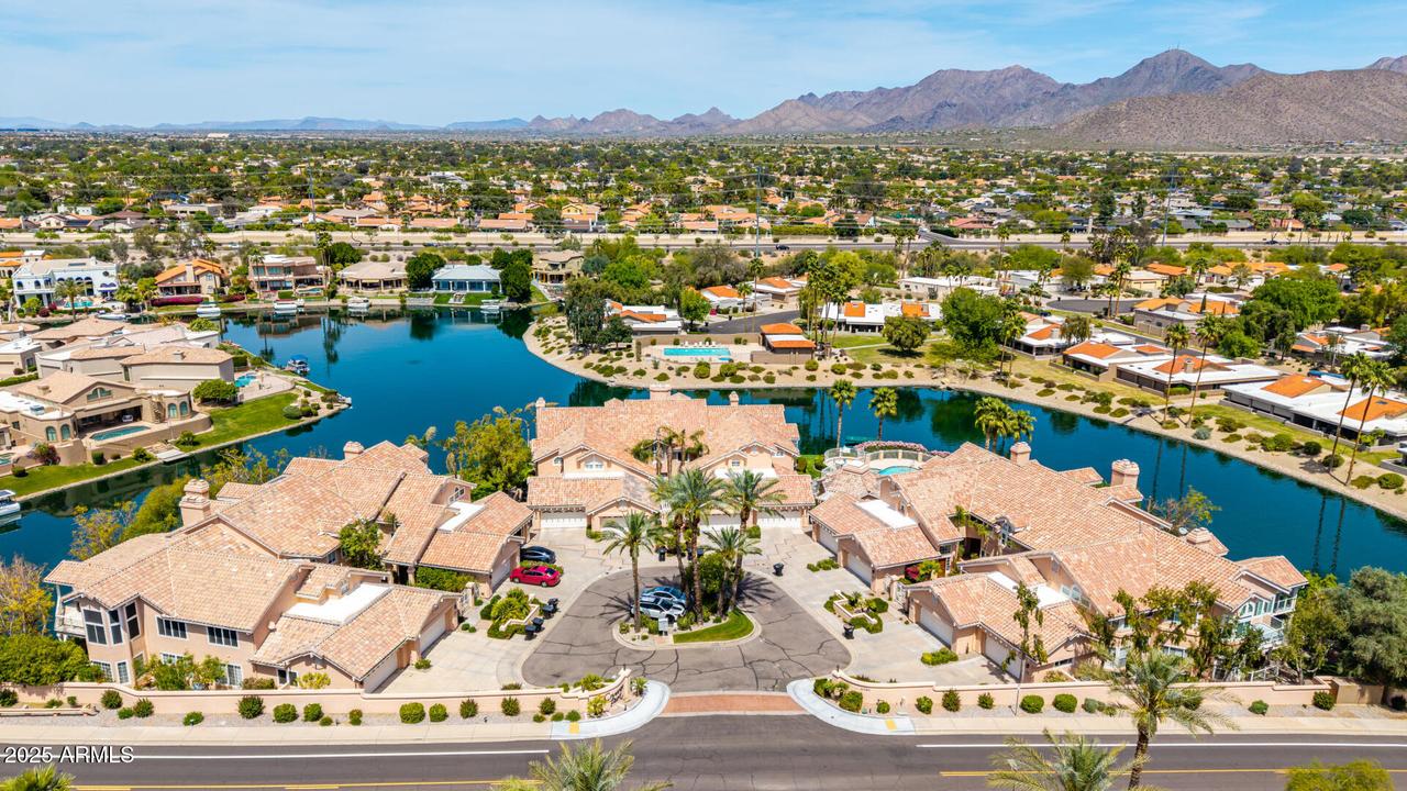 10390 E Lakeview Dr. #204, Scottsdale, AZ 85258