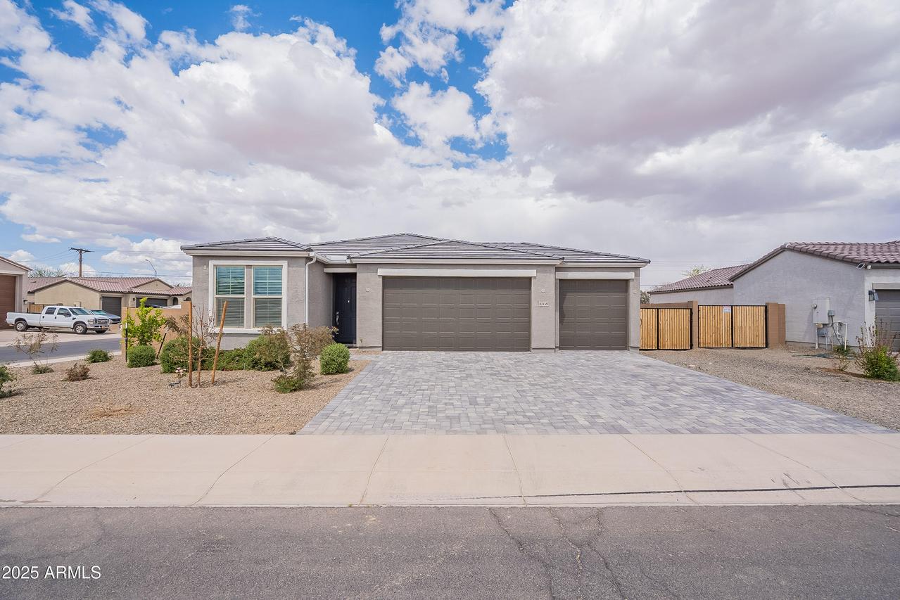 1068 W Hess Ave., Coolidge, AZ 85128