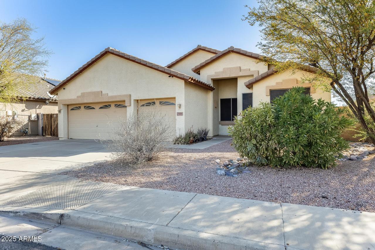 809 S 120th Ave., Avondale, AZ 85323