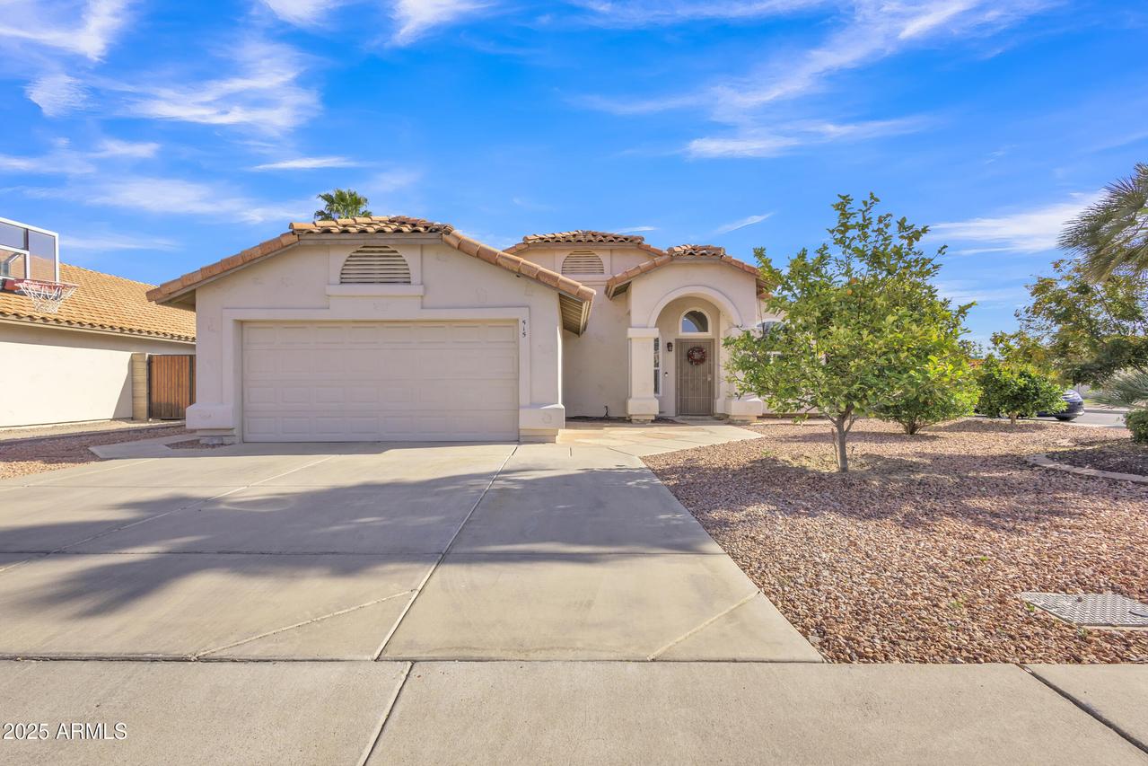 515 W Smoke Tree Rd., Gilbert, AZ 85233