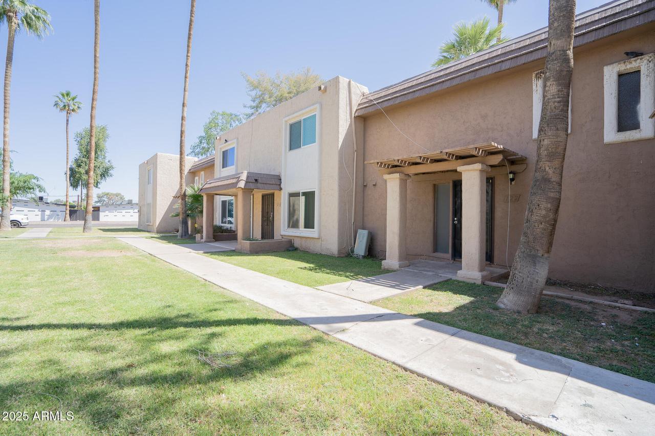 7126 N 19th Ave. #122, Phoenix, AZ 85021
