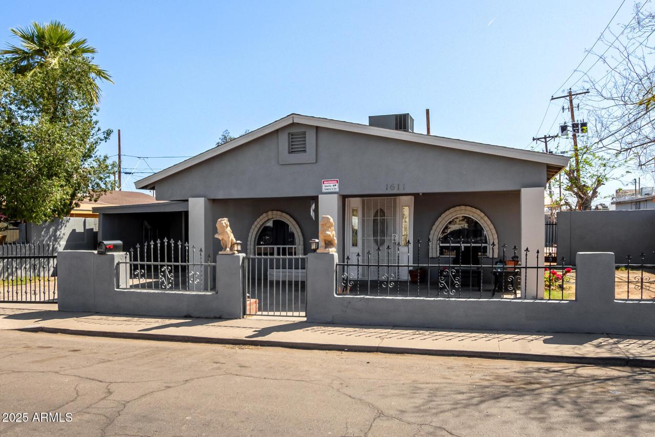 1611 N 37th Dr., Phoenix, AZ 85009