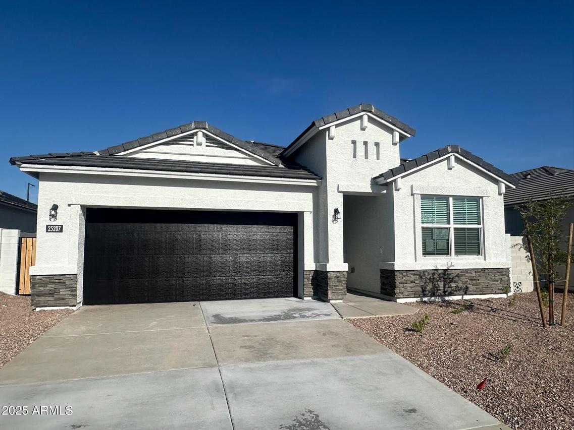 25207 N 183rd Dr., Wittmann, AZ 85361