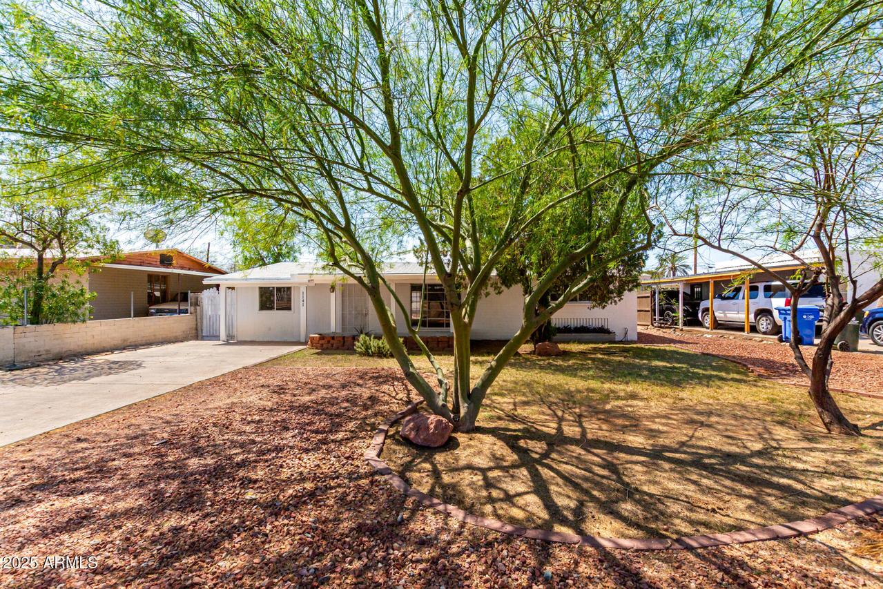 1141 E Eva St., Phoenix, AZ 85020
