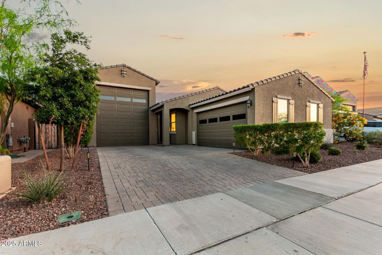 17813 W Pinnacle Vista Dr., Surprise, AZ 85387