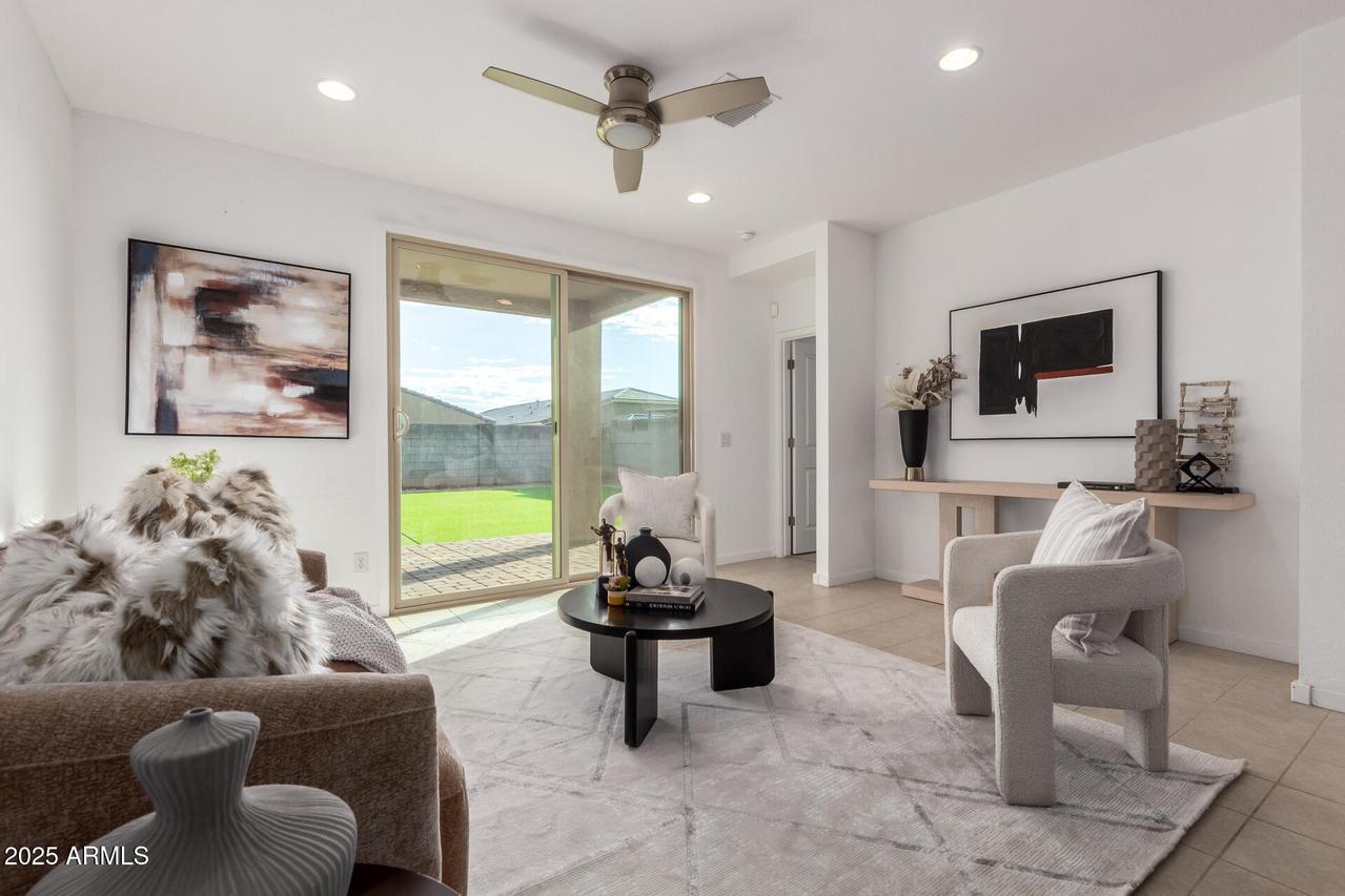 17813 W Pinnacle Vista Dr., Surprise, AZ 85387