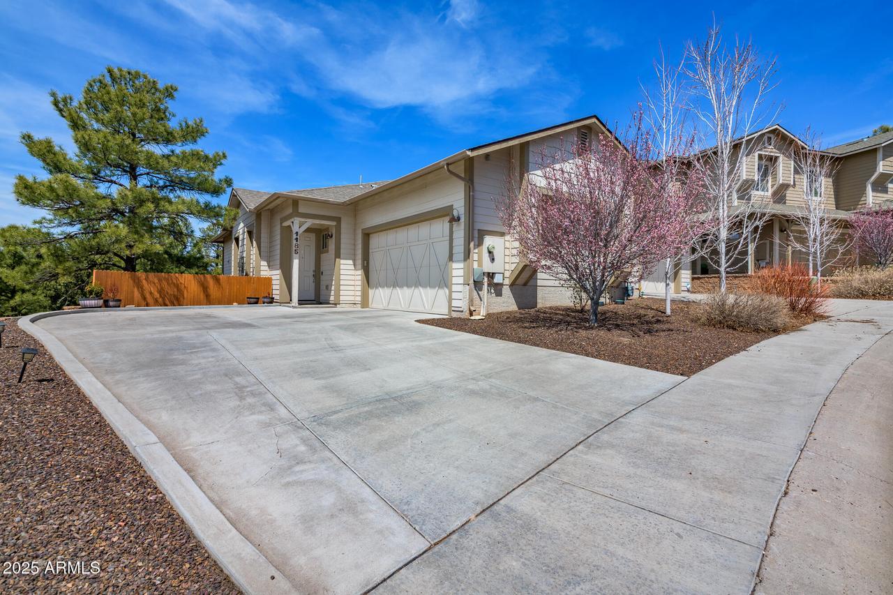 1185 N Waterside Dr., Flagstaff, AZ 86004