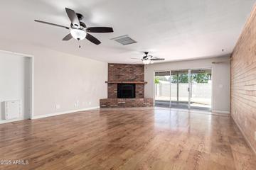 124 W Hillview St., Mesa, AZ 85201
