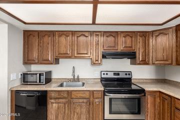 124 W Hillview St., Mesa, AZ 85201