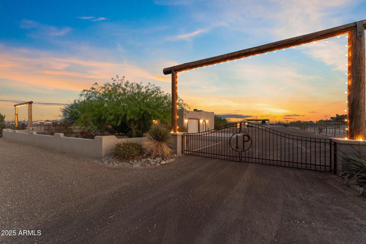 17789 W Peakview Rd., Surprise, AZ 85387