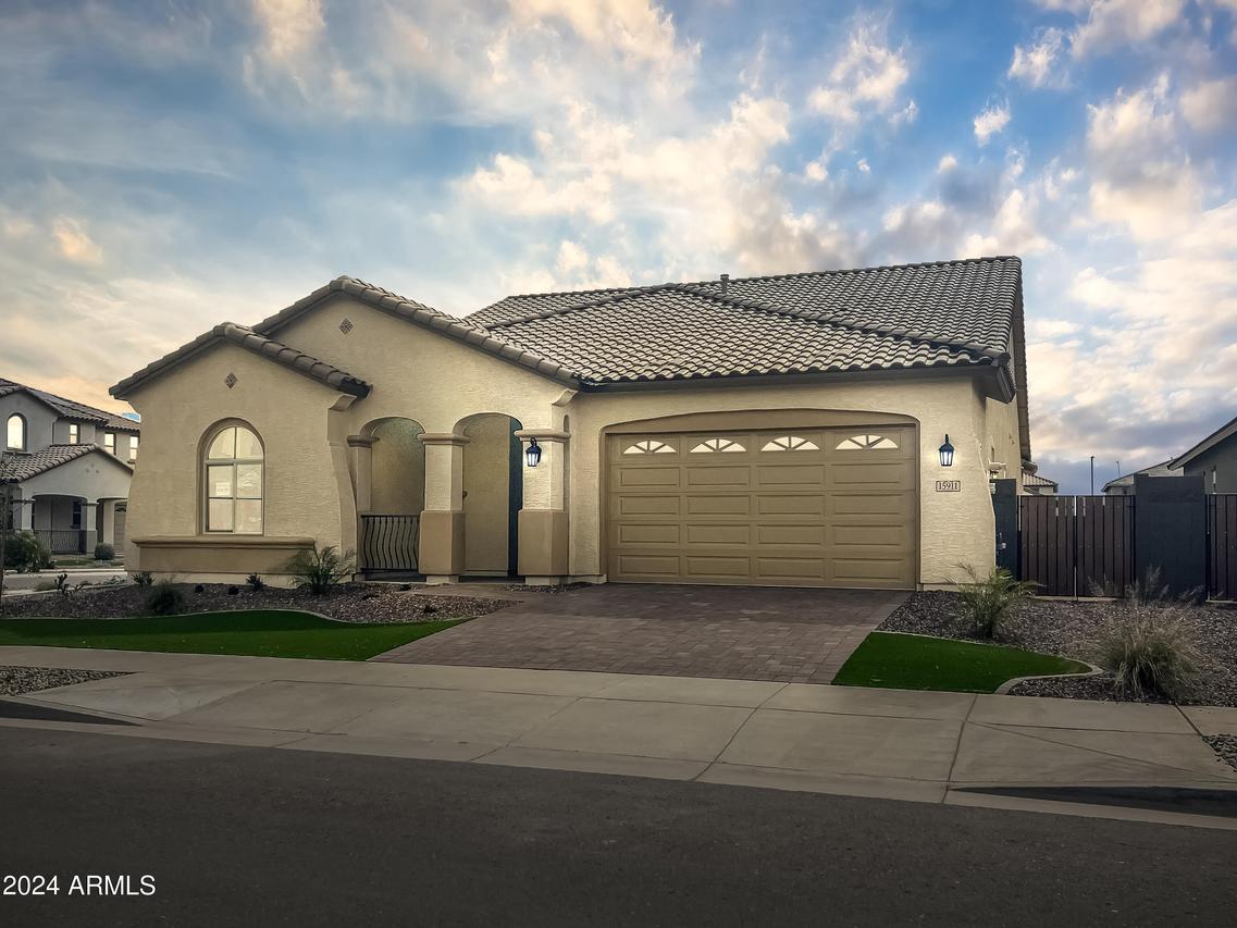 15911 W Montana De Oro Dr., Surprise, AZ 85387