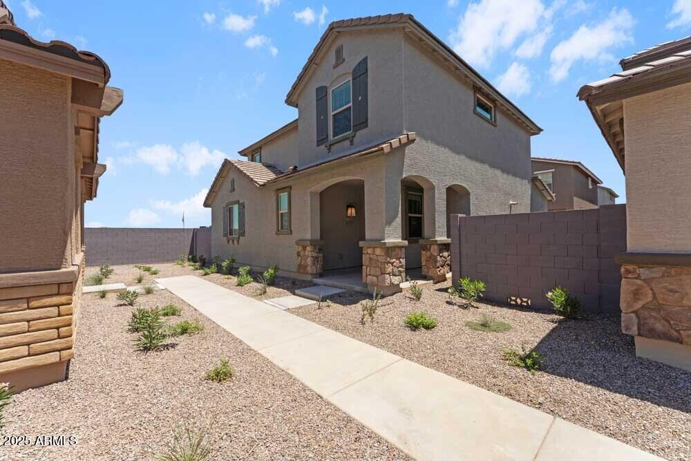 9952 W Piccadilly Rd., Avondale, AZ 85392