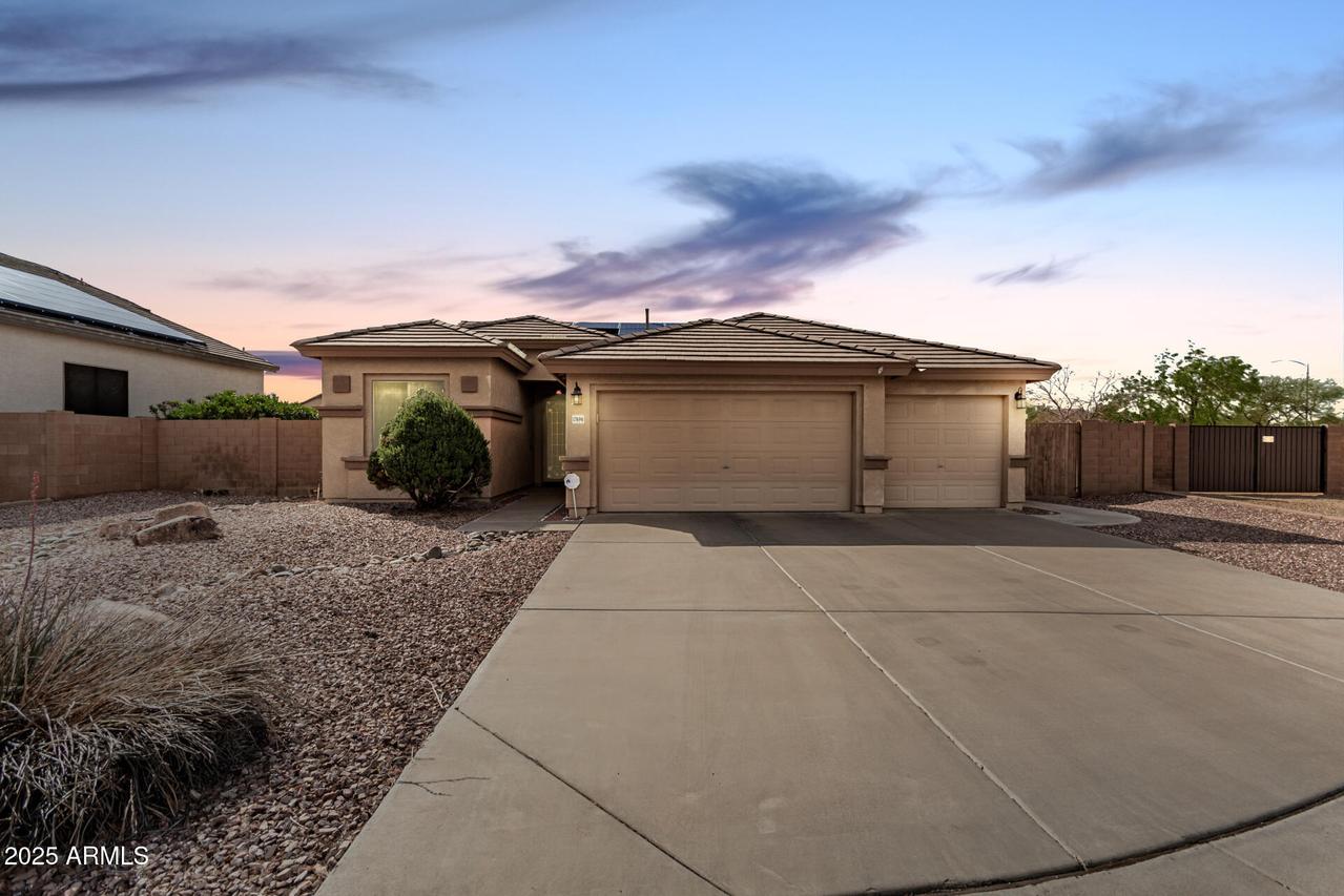 17696 N 168th Dr., Surprise, AZ 85374