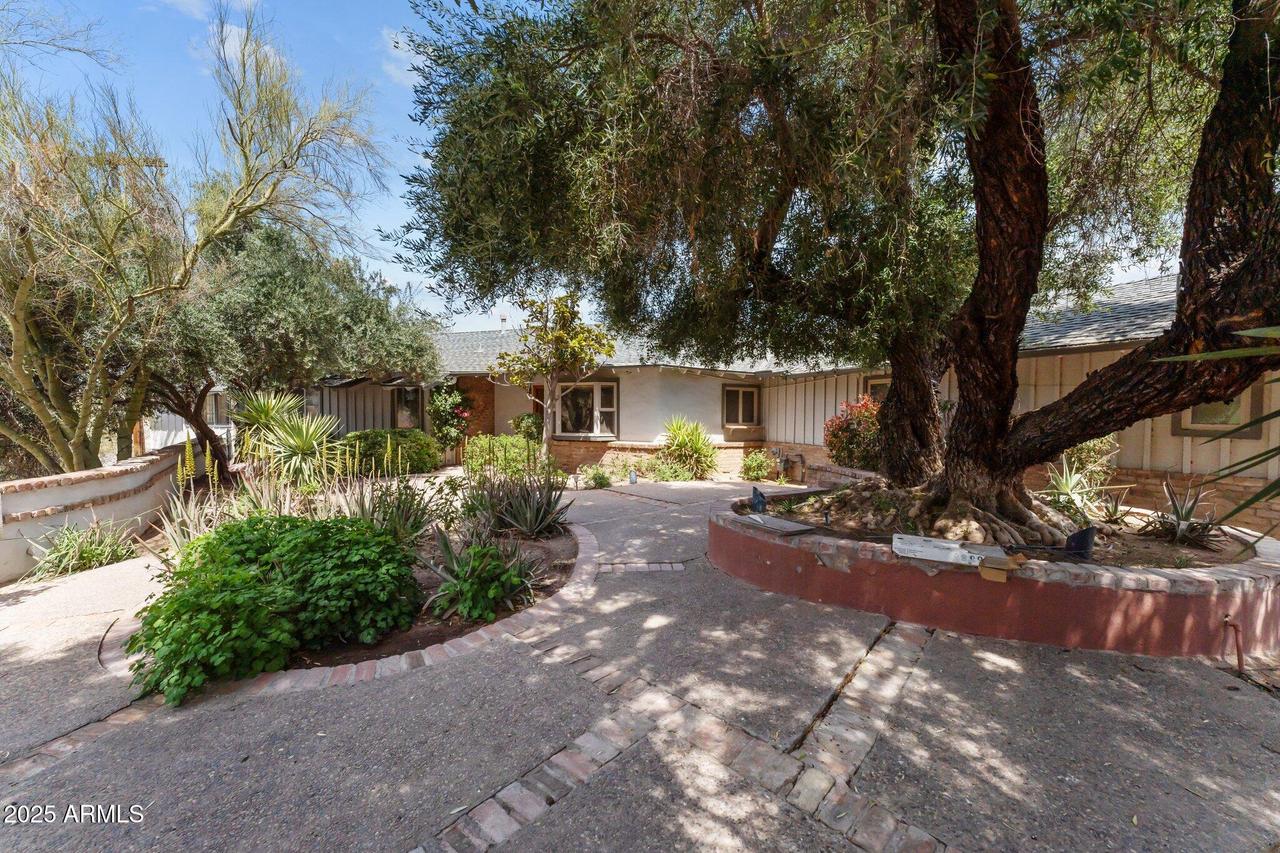740 Sunny Cove Heights Rd., Wickenburg, AZ 85390